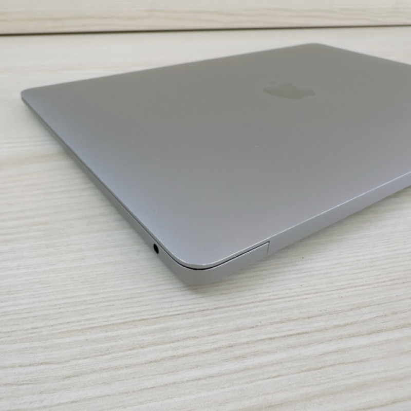 MacBook Air 2019 Space  i5 1.6ghz 16/256